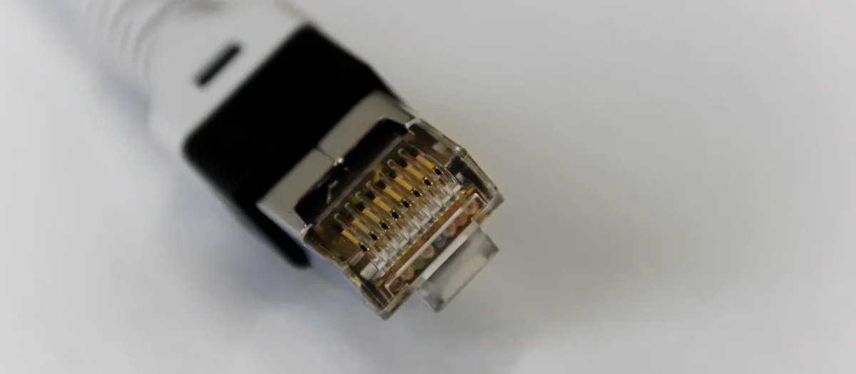 Bitner Kabel Teleinformatyczny Bębnowy Utp 4X2X0.5 Kategoria 5E Szary 100M Ti0006