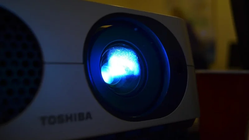 Epson EB-X6