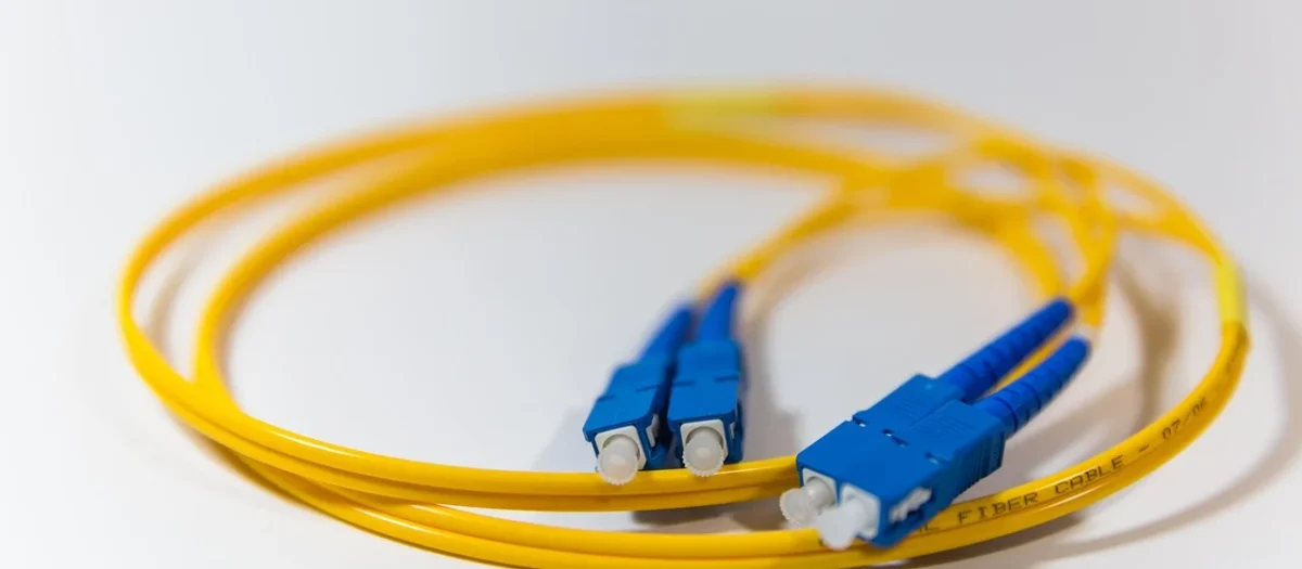Intel QSFP+ / 4xSFP+ 3m (X4DACBL3)