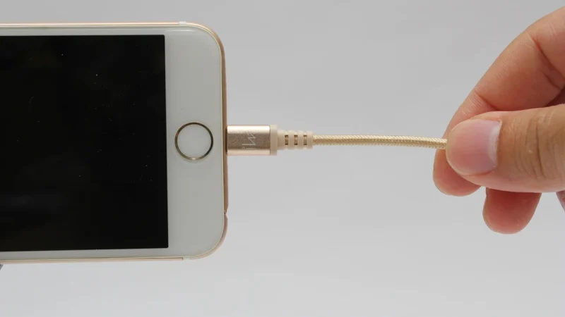 Kaku Kabel Obrotowy 180° Kątowy 3A 1M Iphone Lightning Ładowanie i Przesył Danych Rotatable Charging Data Cable 8-Pin