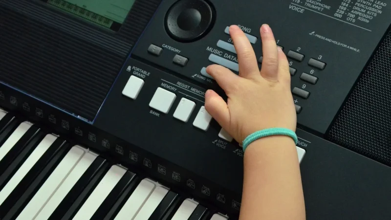 Keyboard Mk-825 – Organy Z Funkcją Nauki Gry