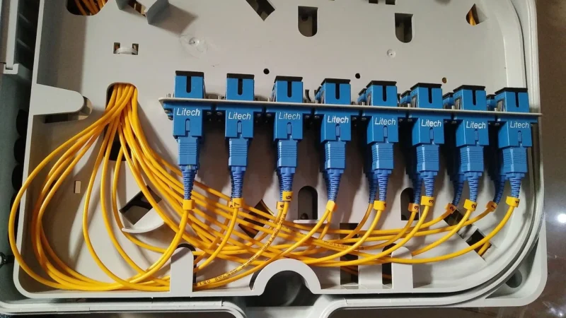 LANBERG PATCHCORD ŚWIATŁOWODOWY SM SC/APC-SC/APC SIMPLEX 3.0MM LSZH G657A2 35M BIAŁY (Z32275) (Z32275)