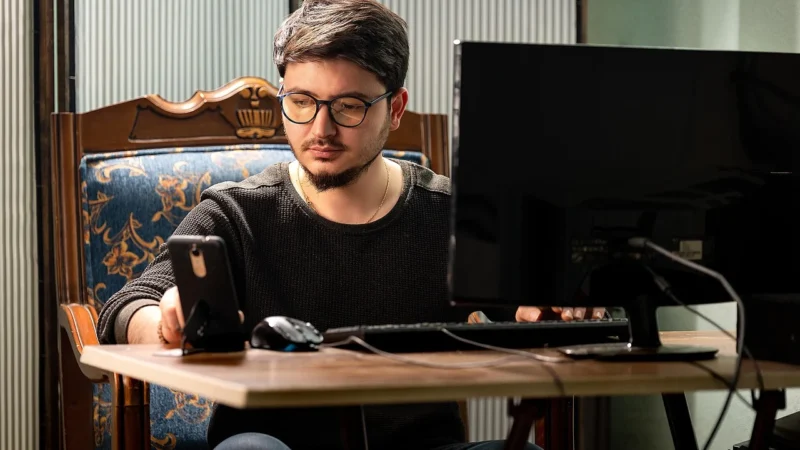 Laptop 2026: jak wybrać model do pracy, nauki i domowej sieci WiFi