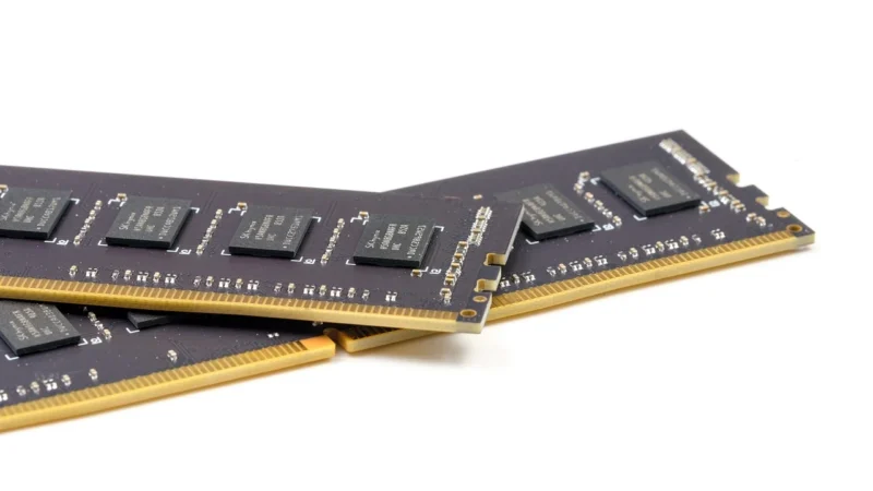 Lenovo – 32 GB – 1 x 32 GB – DDR4 – 2666 MHz – 288-pin DIMM (4ZC7A15142)