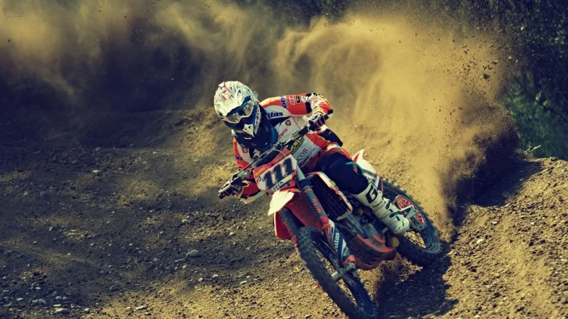 Moto Racer 4 (Gra NS Digital)