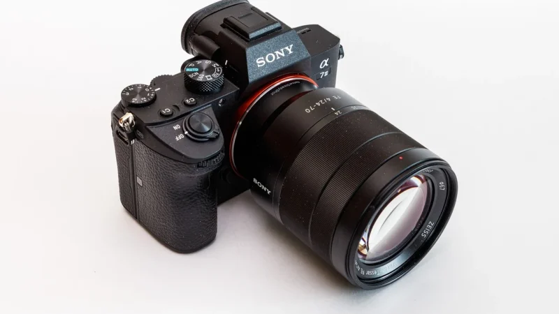 Olympus OM-D E-M1 Mark III Czarny + 12-40mm