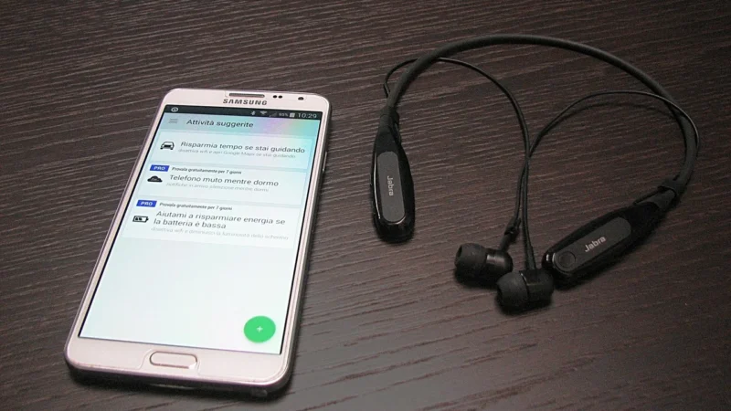 Plantronics Voyager Focus UC B825 (202652103)