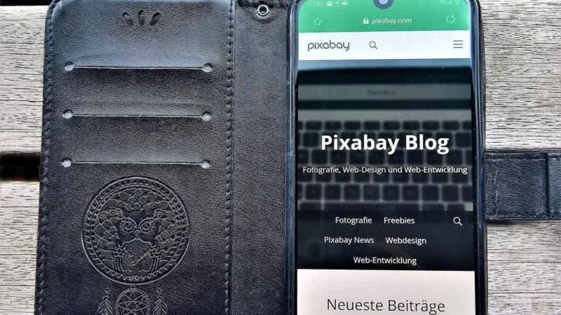 Samsung Wymienna płytka Potwory i spółka do etui Frame Cover Galaxy S22 (GP-TOS901HIAGW)