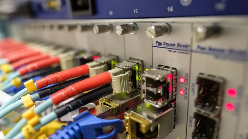 Światłowód Poznań – szybki internet dla domu i firmy