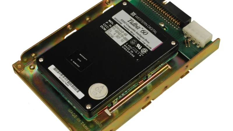 WD My Passport HDD 1TB Czarny (WDBYVG0010BBK-WESN)