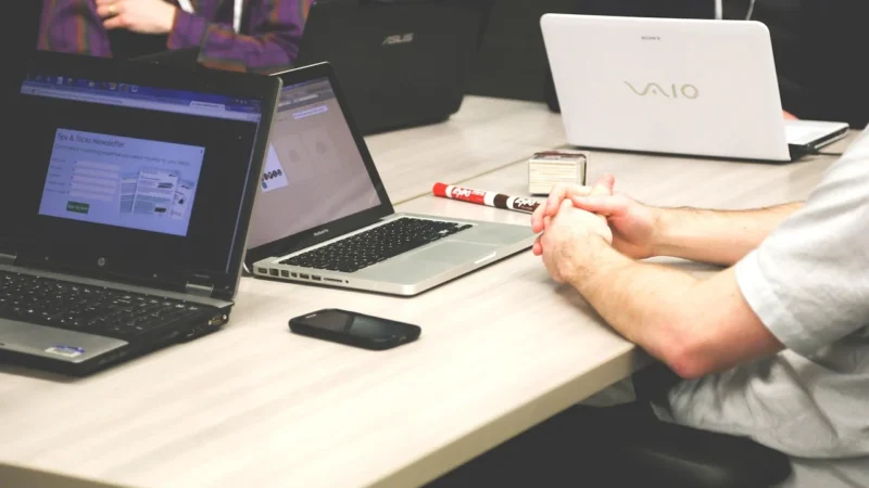 Wdrożenie CRM: jak usługi IT zwiększają zyski firmy